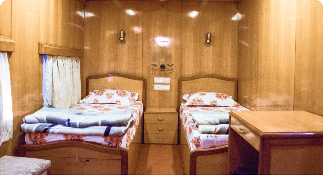 train holiday packages